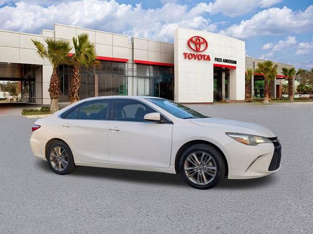 2017 Toyota Camry SE FWD photo