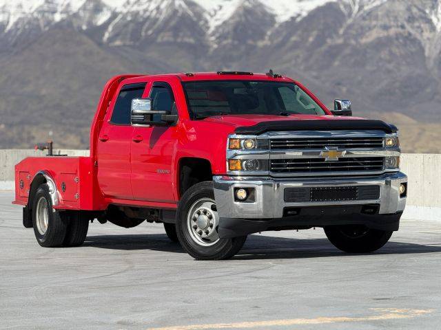 2016 Chevrolet Silverado 3500HD LT 4WD photo