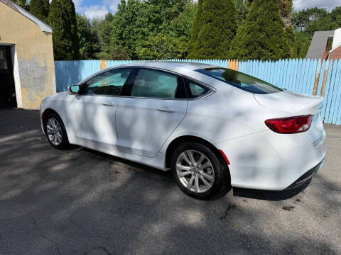 2015 Chrysler 200 Limited FWD photo