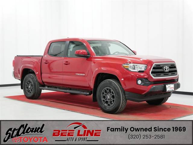 2017 Toyota Tacoma SR5 4WD photo
