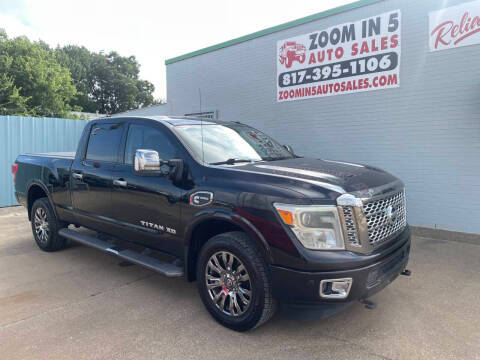 2016 Nissan Titan XD Platinum Reserve 4WD photo