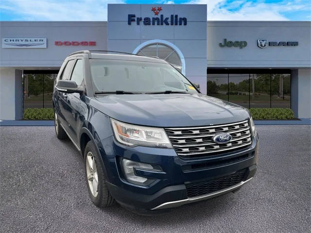 2017 Ford Explorer XLT 4WD photo