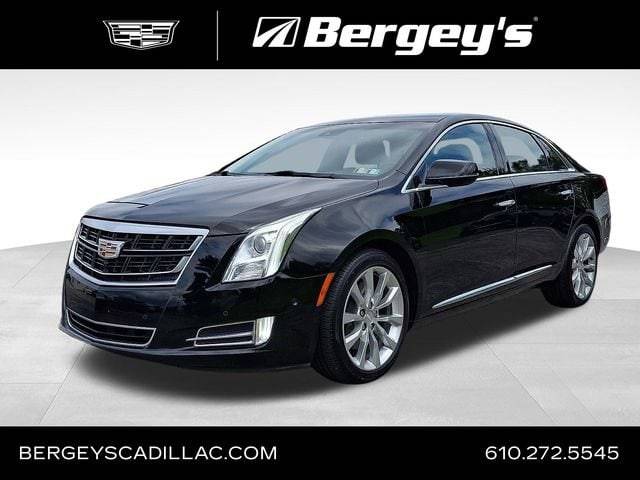 2017 Cadillac XTS Luxury FWD photo