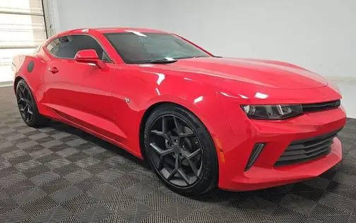 2017 Chevrolet Camaro 1LT RWD photo
