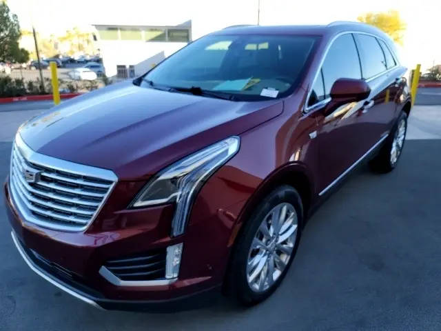 2017 Cadillac XT5 Platinum AWD AWD photo