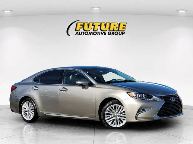 2016 Lexus ES  FWD photo
