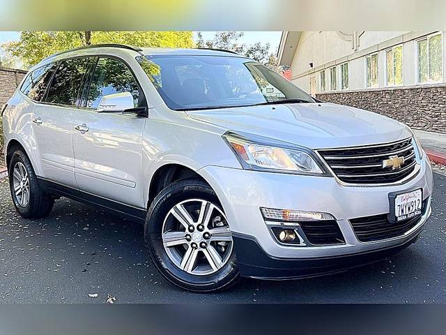 2017 Chevrolet Traverse LT FWD photo