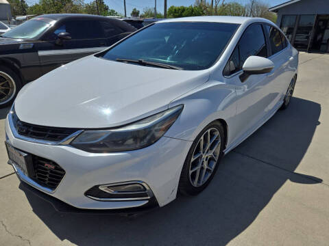 2017 Chevrolet Cruze LT FWD photo
