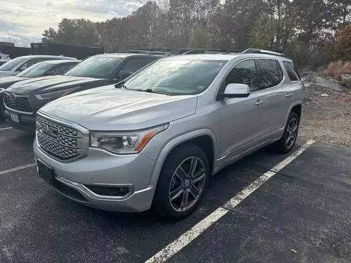 2017 GMC Acadia Denali AWD photo