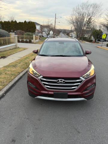 2017 Hyundai Tucson Sport FWD photo