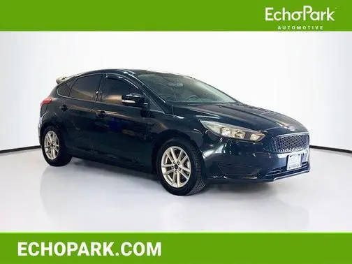 2016 Ford Focus SE FWD photo