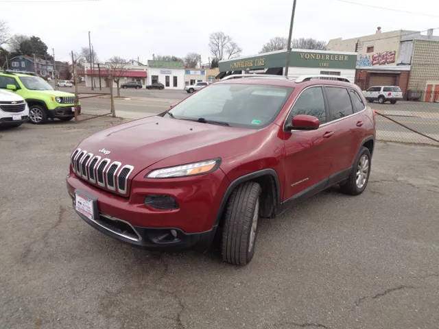 2017 Jeep Cherokee Limited 4WD photo