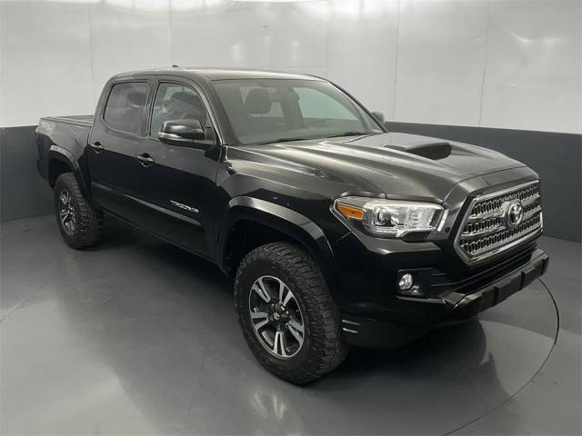 2017 Toyota Tacoma TRD Sport 4WD photo