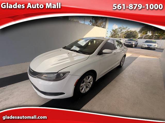 2017 Chrysler 200 Touring FWD photo