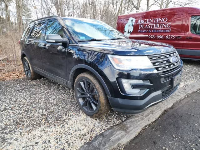 2017 Ford Explorer XLT 4WD photo