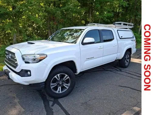 2017 Toyota Tacoma TRD Sport 4WD photo