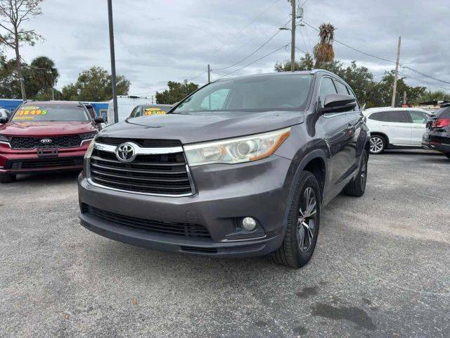 2016 Toyota Highlander XLE FWD photo