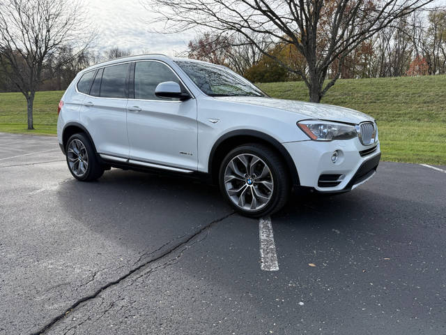 2017 BMW X3 xDrive28i AWD photo