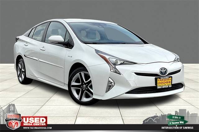 2017 Toyota Prius Four Touring FWD photo