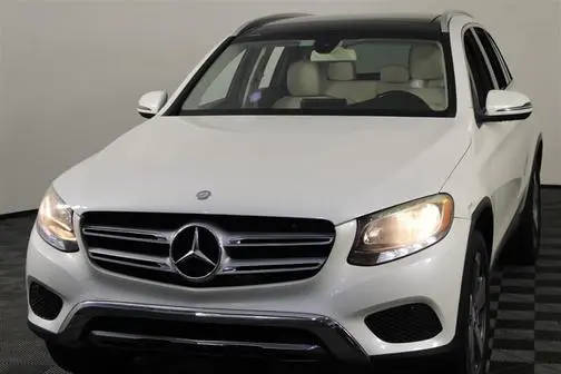 2016 Mercedes-Benz GLC-Class GLC 300 RWD photo