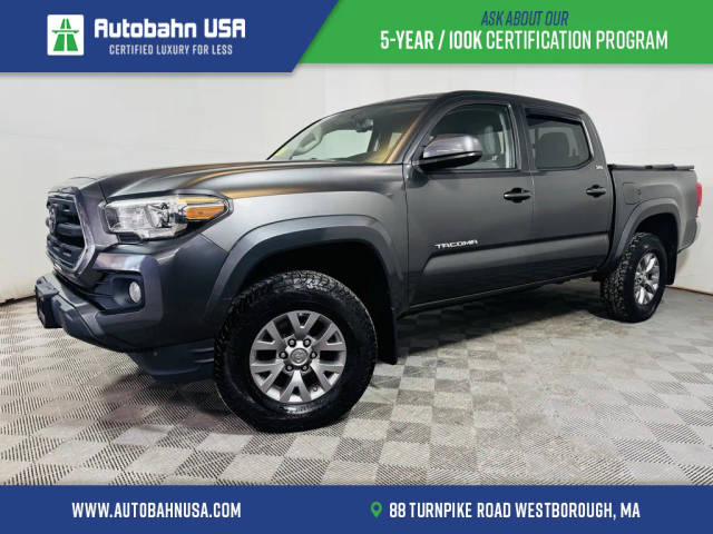 2017 Toyota Tacoma SR5 4WD photo