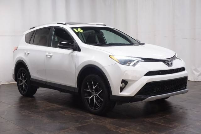 2016 Toyota RAV4 SE AWD photo