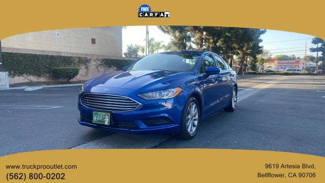 2017 Ford Fusion SE FWD photo