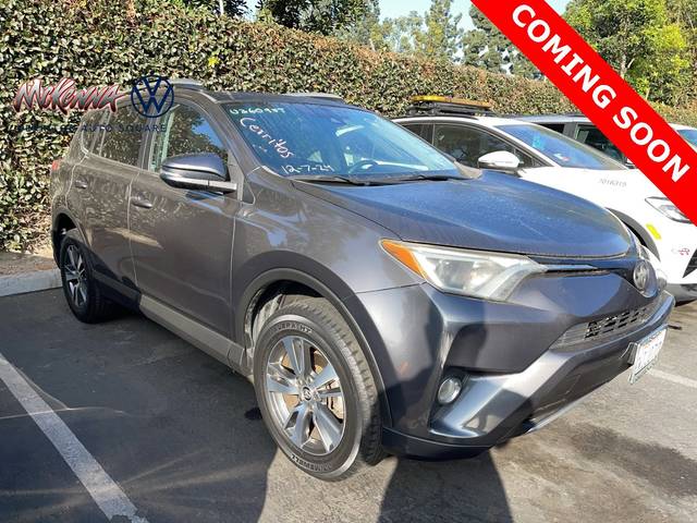 2017 Toyota RAV4 XLE FWD photo