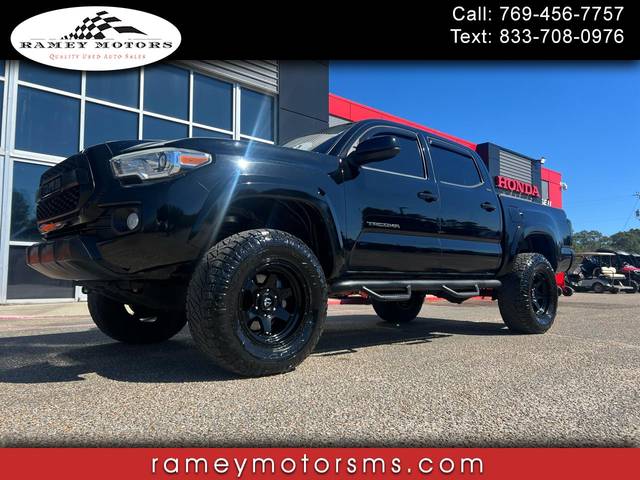 2017 Toyota Tacoma SR5 RWD photo