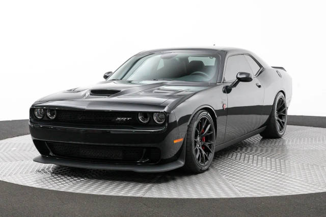 2015 Dodge Challenger SRT Hellcat RWD photo