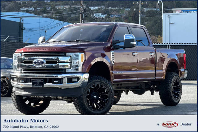 2017 Ford F-250 Super Duty Lariat 4WD photo