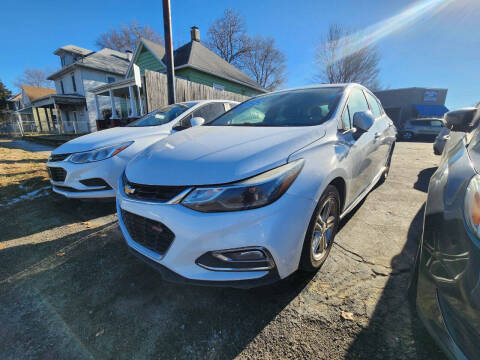 2017 Chevrolet Cruze LT FWD photo