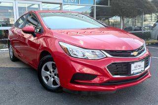 2017 Chevrolet Cruze LS FWD photo