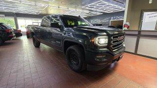 2017 GMC Sierra 1500 SLE 4WD photo
