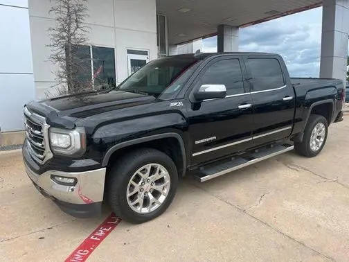 2017 GMC Sierra 1500 SLT 4WD photo