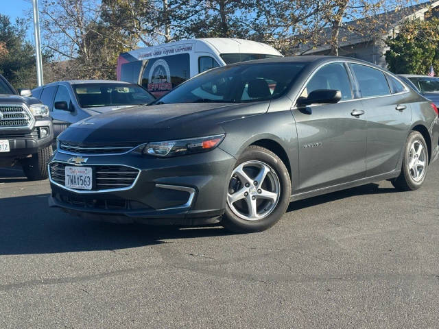 2017 Chevrolet Malibu LS FWD photo