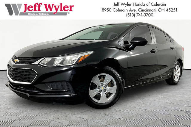 2017 Chevrolet Cruze LS FWD photo