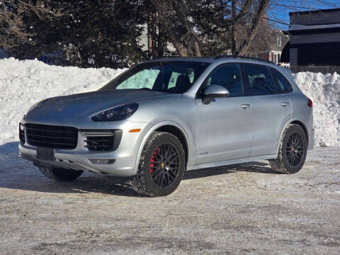 2017 Porsche Cayenne GTS AWD photo