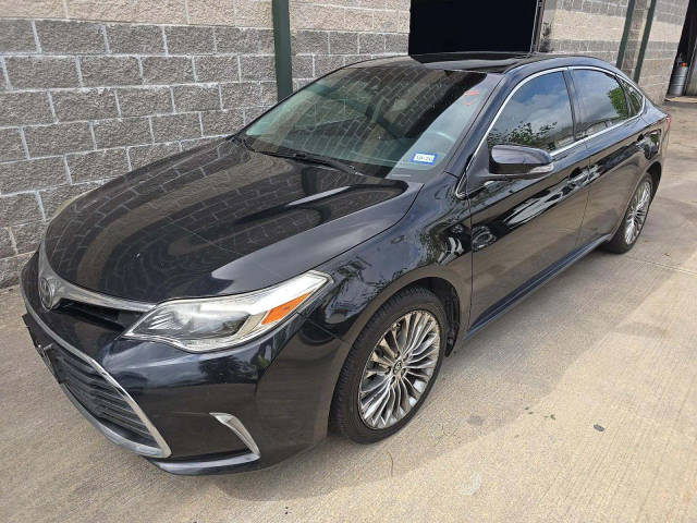 2016 Toyota Avalon Limited FWD photo