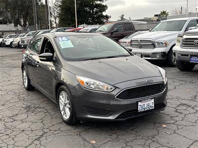 2016 Ford Focus SE FWD photo