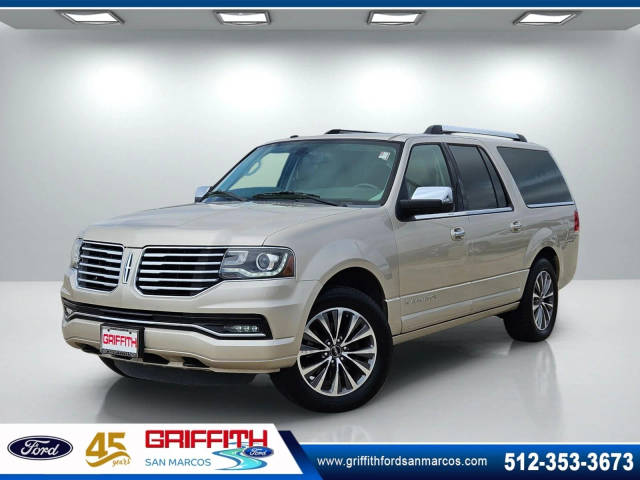 2017 Lincoln Navigator L Select RWD photo