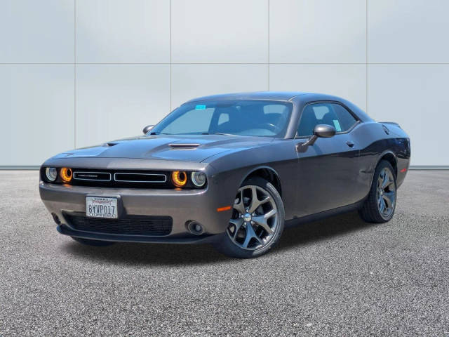 2016 Dodge Challenger SXT Plus RWD photo