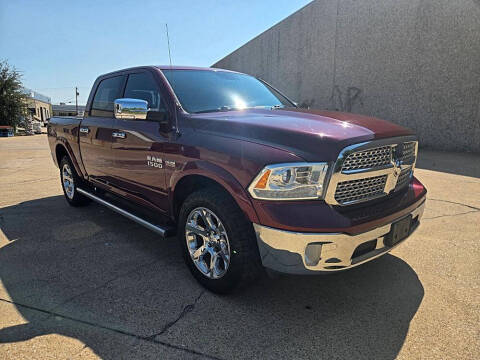 2017 Ram 1500 Laramie 4WD photo
