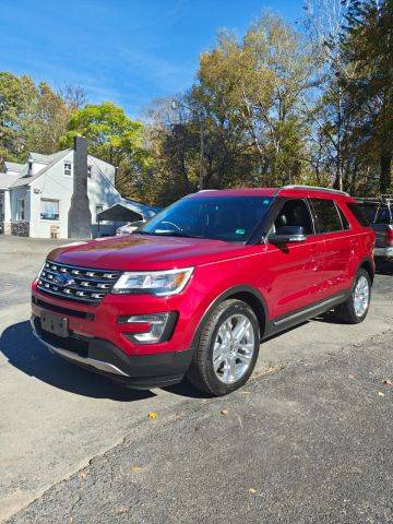 2017 Ford Explorer XLT 4WD photo