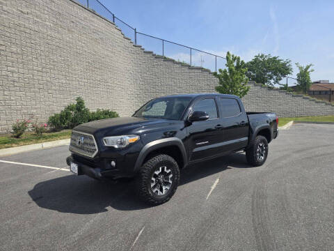 2017 Toyota Tacoma TRD Off Road 4WD photo