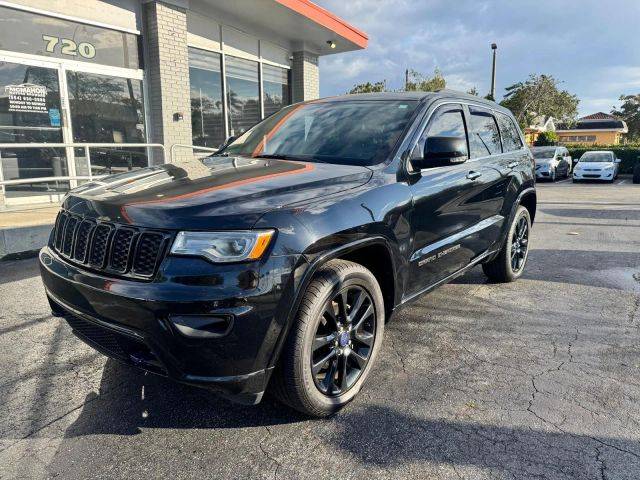 2017 Jeep Grand Cherokee Overland RWD photo