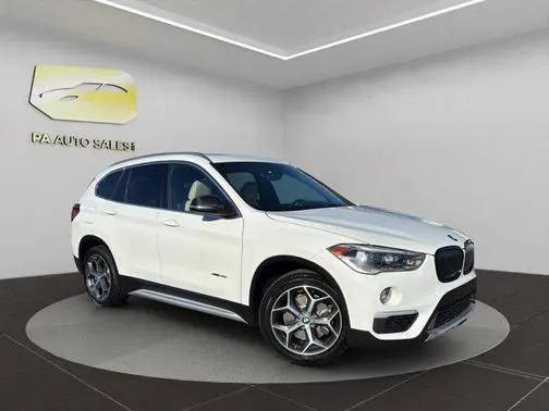 2017 BMW X1 xDrive28i AWD photo