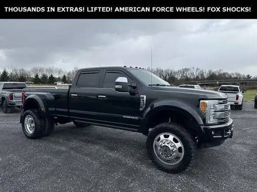 2017 Ford F-450 Super Duty Platinum 4WD photo