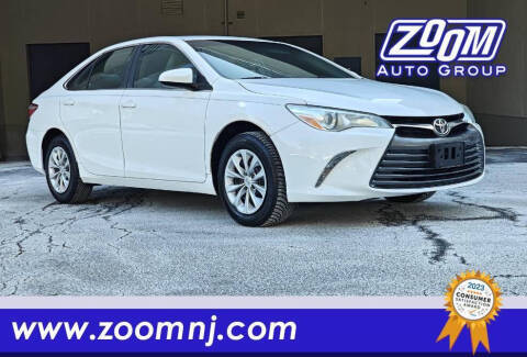 2017 Toyota Camry LE FWD photo