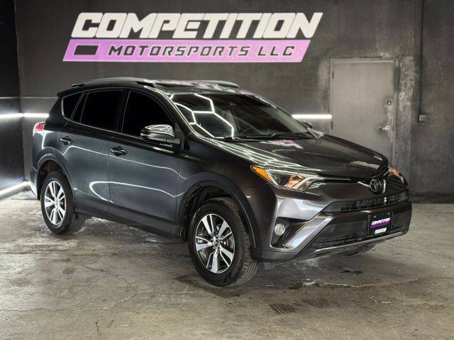 2017 Toyota RAV4 XLE FWD photo